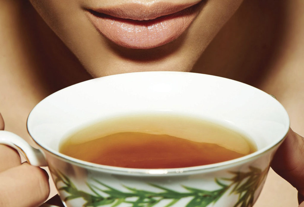 Los 5 mejores tés e infusiones para un cabello fuerte y saludable